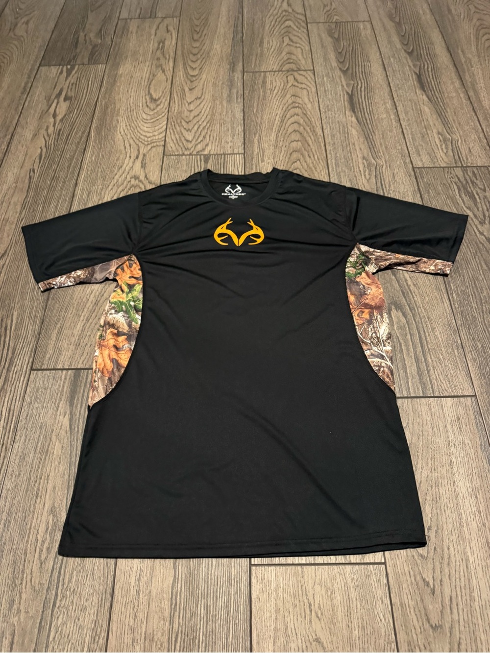 Realtree Size Large Black and Camo Shirt!